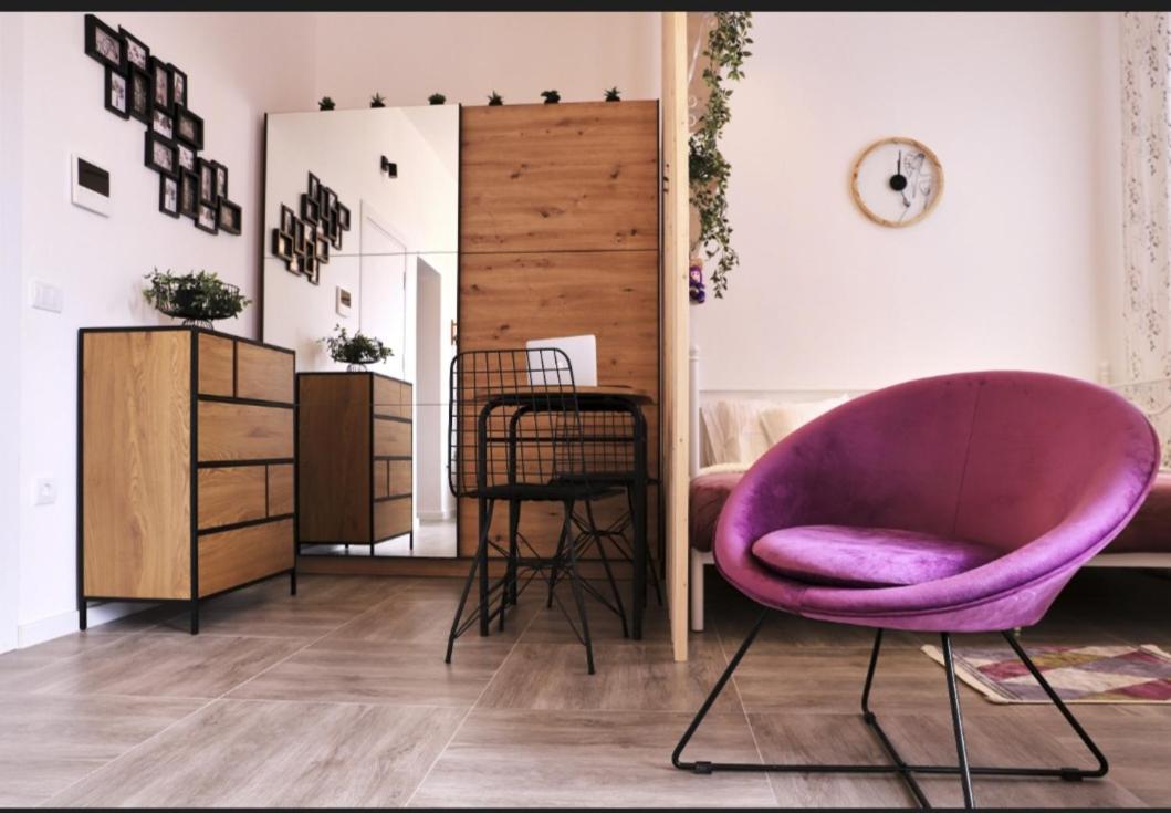 Studio Apartment, 5 Minutes To The Beach Bar Eksteriør billede