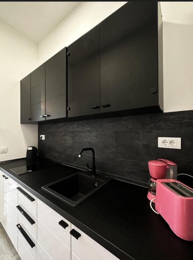 Studio Apartment, 5 Minutes To The Beach Bar Eksteriør billede